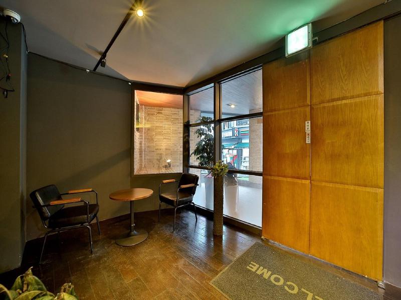 Hound Hotel image