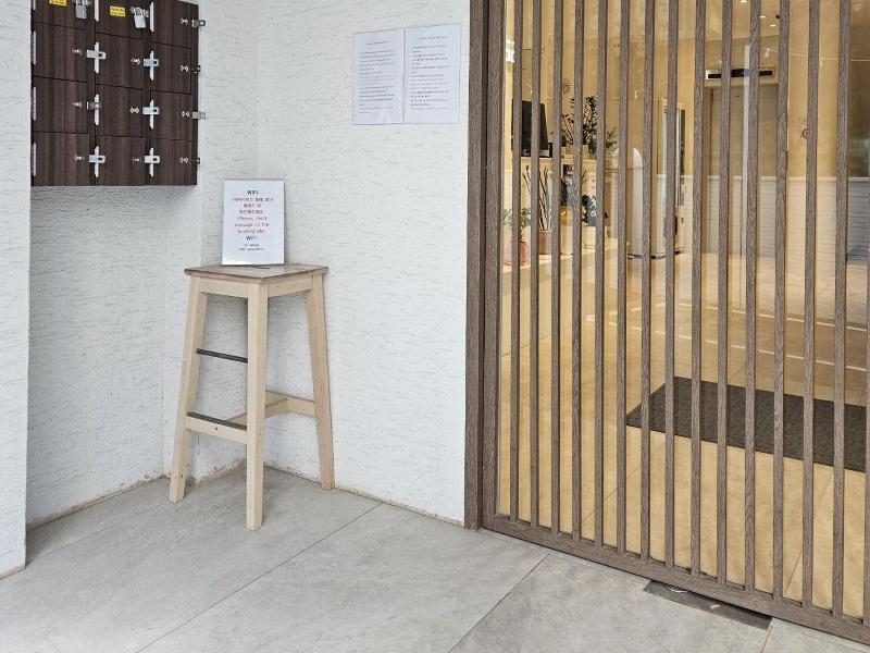 Canvas Hostel image