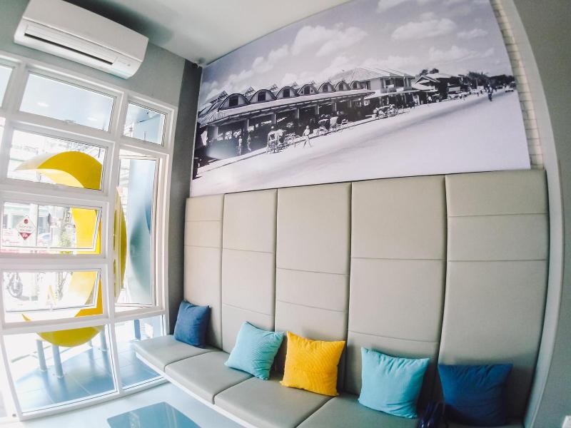 The Moon Hostel Huahin image