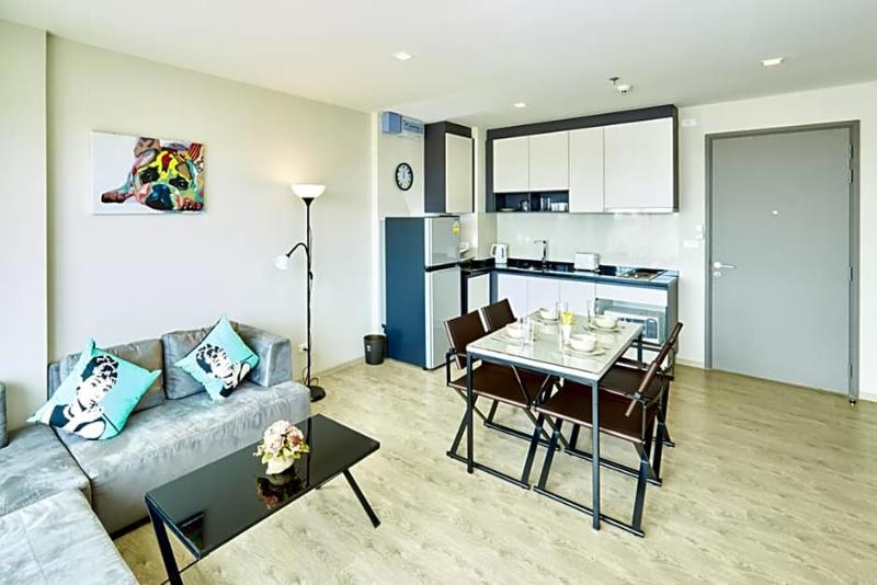 Pattaya Central Sea View Pool Suite image