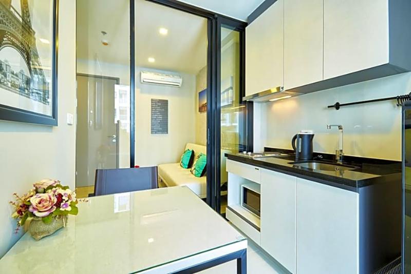 Pattaya Central Sea View Pool Suite image