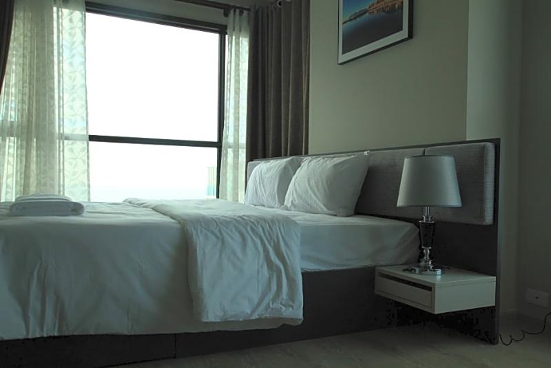Pattaya Central Sea View Pool Suite image