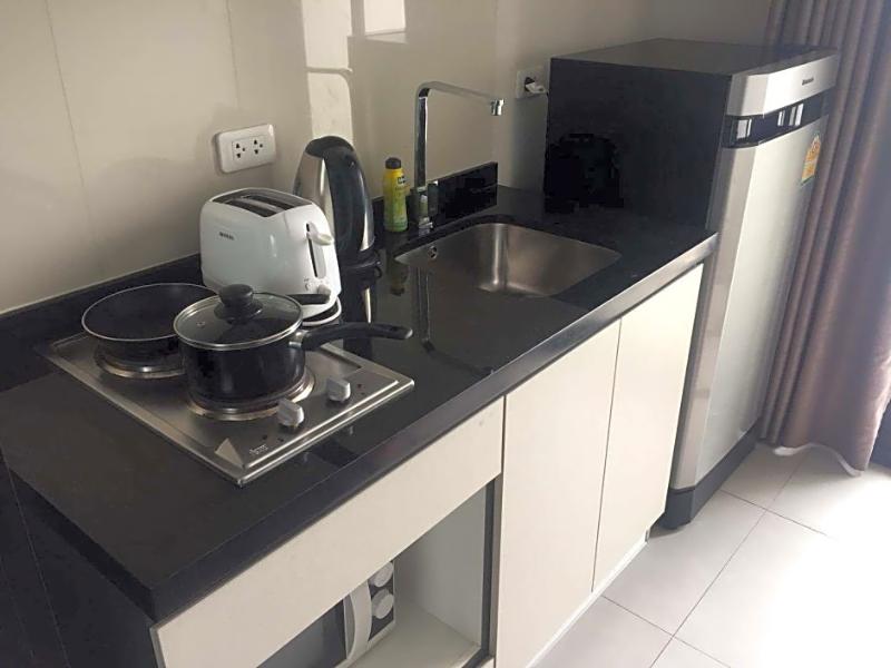 Pattaya Central Sea View Pool Suite image