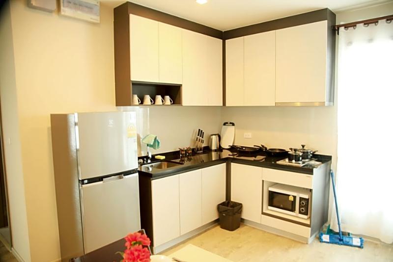Pattaya Central Sea View Pool Suite image