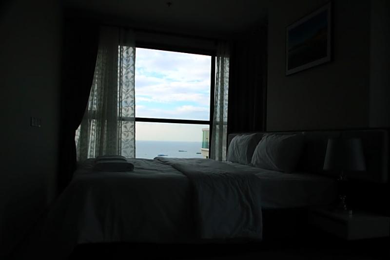 Pattaya Central Sea View Pool Suite image