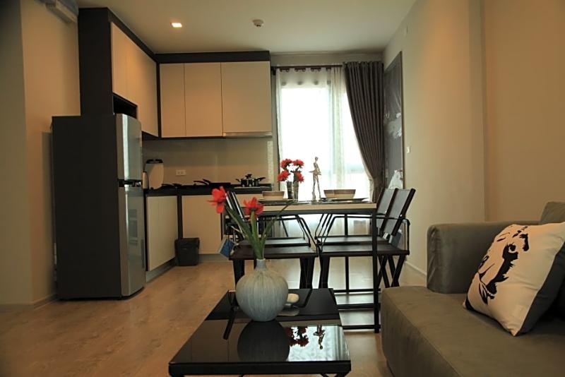 Pattaya Central Sea View Pool Suite image