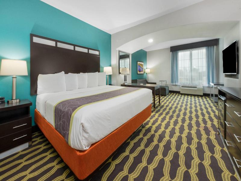 La Quinta Inn Suites By Wyndham Houston Humble Ata image