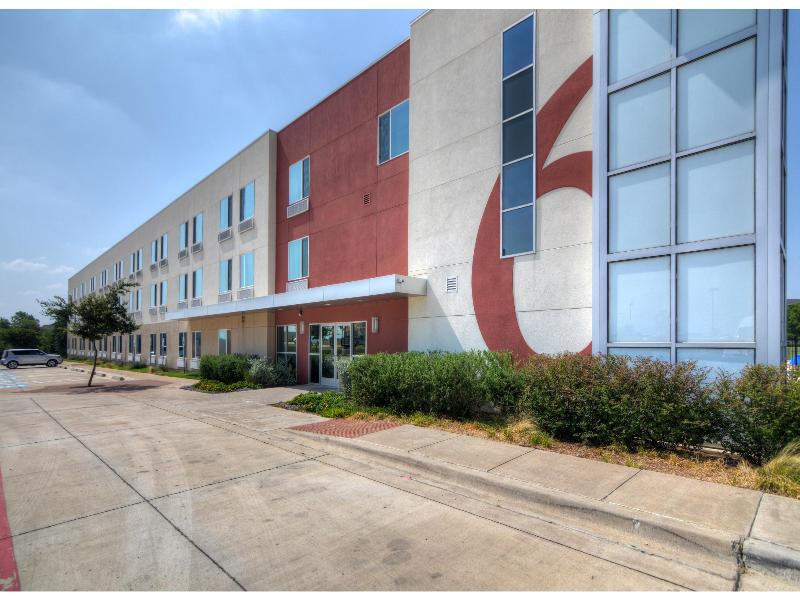Motel 6-Roanoke, TX - Northlake - Speedway GA image