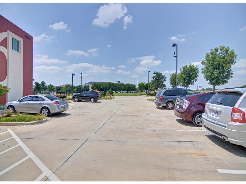 Motel 6-Roanoke, TX - Northlake - Speedway GA image