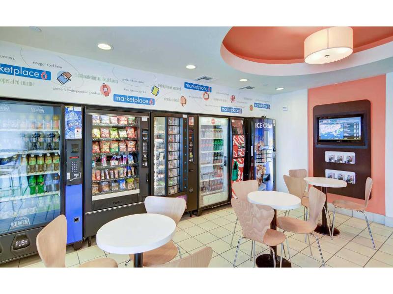 Motel 6-Roanoke, TX - Northlake - Speedway GA image