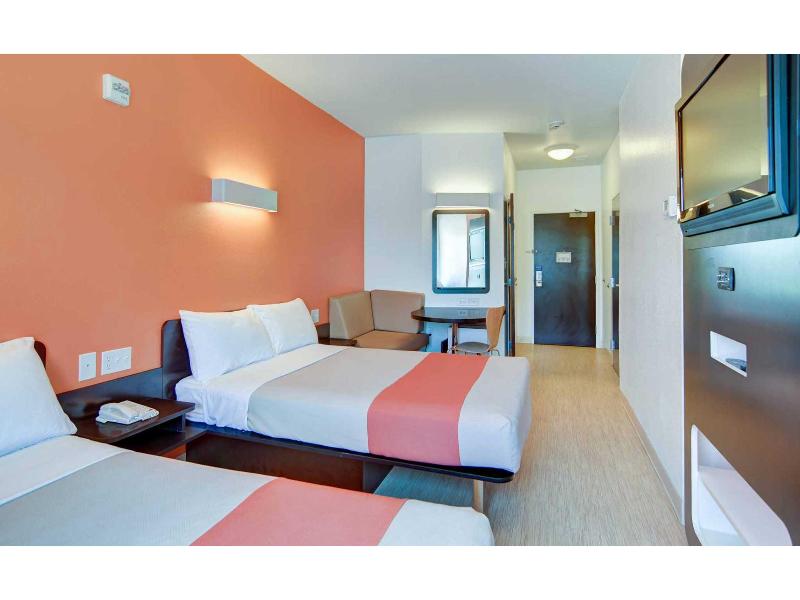 Motel 6-Roanoke, TX - Northlake - Speedway GA image