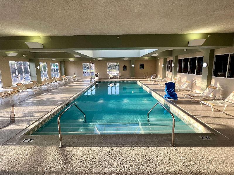 La Quinta Inn & Suites By Wyndham Bannockburn-Deer image