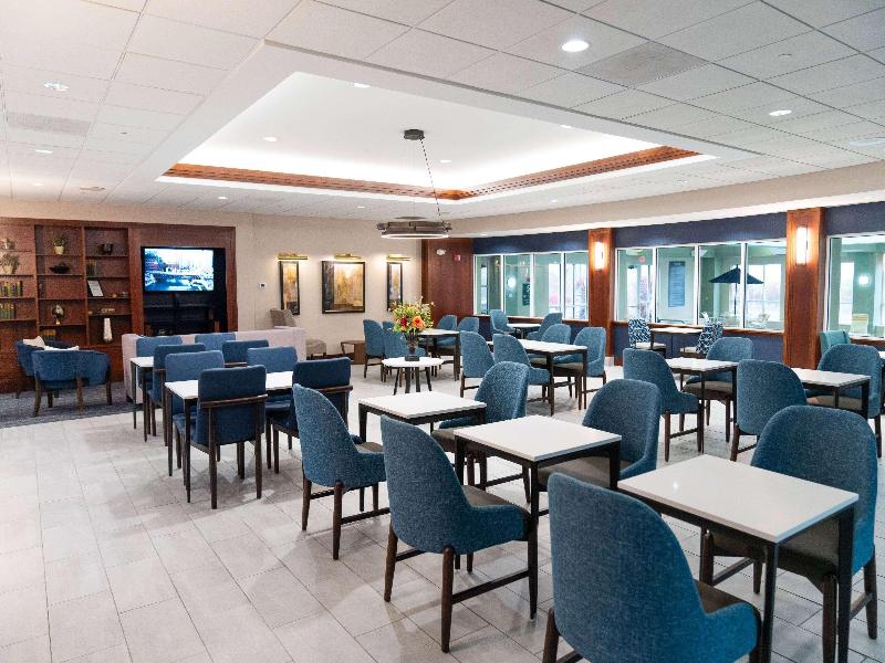 La Quinta Inn & Suites By Wyndham Bannockburn-Deer image