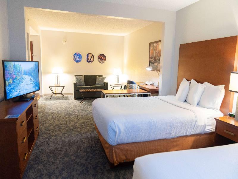 La Quinta Inn & Suites By Wyndham Bannockburn-Deer image