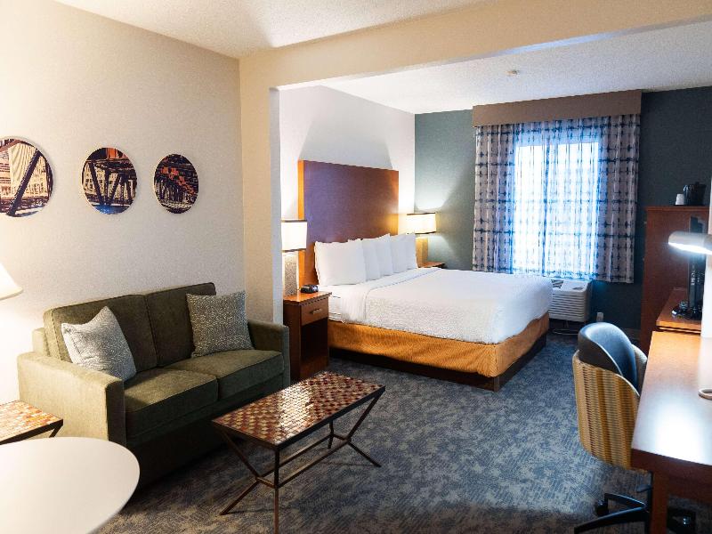 La Quinta Inn & Suites By Wyndham Bannockburn-Deer image