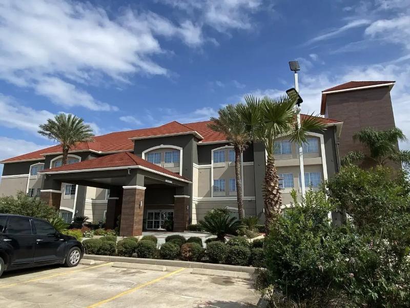 Quality Inn & Suites image