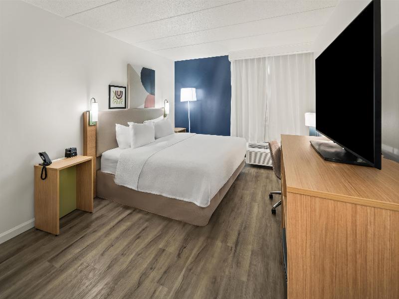 Spark by Hilton Waldorf image