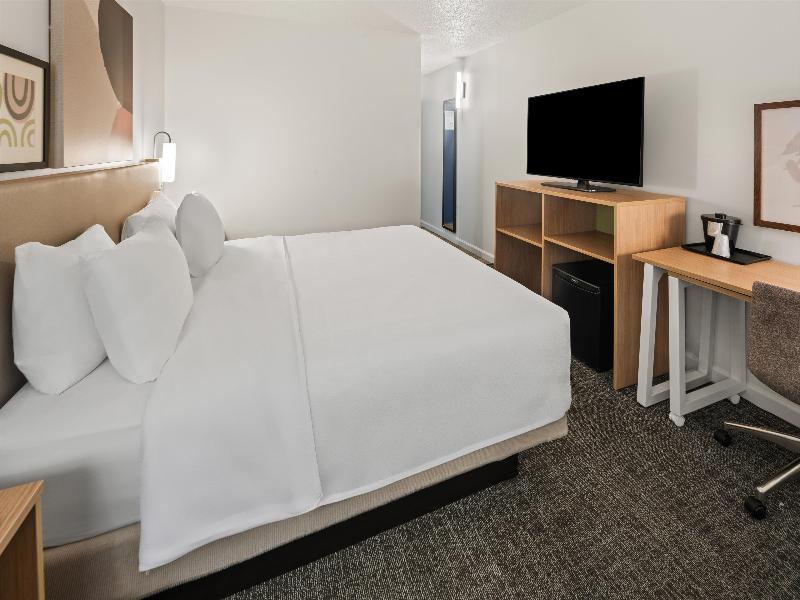 Spark by Hilton Waldorf image