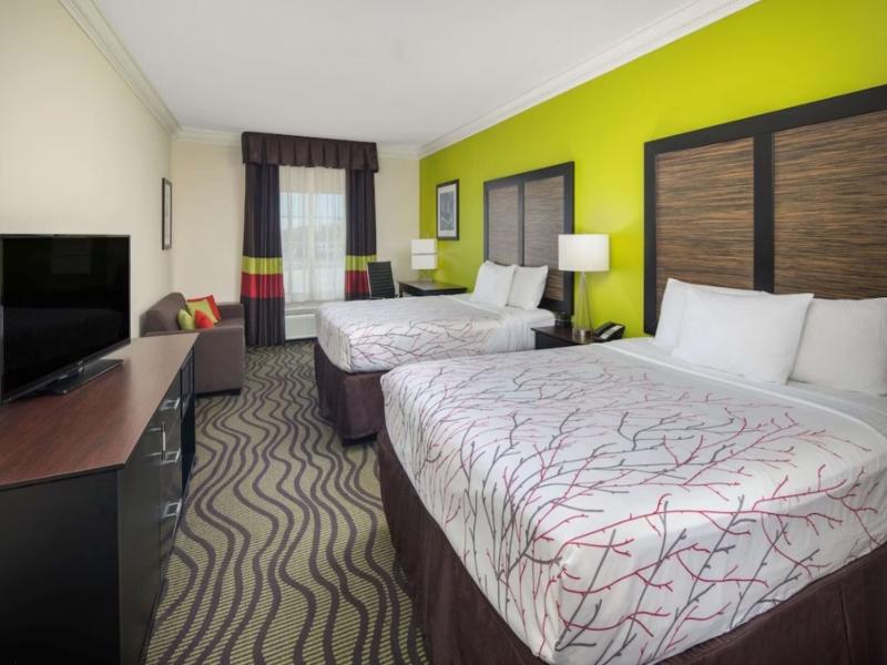 La Quinta Inn By Wyndham Calhoun image
