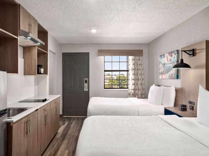 La Quinta Inn By Wyndham Temple image