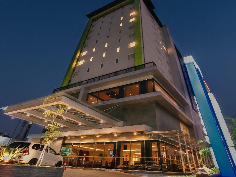 PrimeBiz Hotel Surabaya image