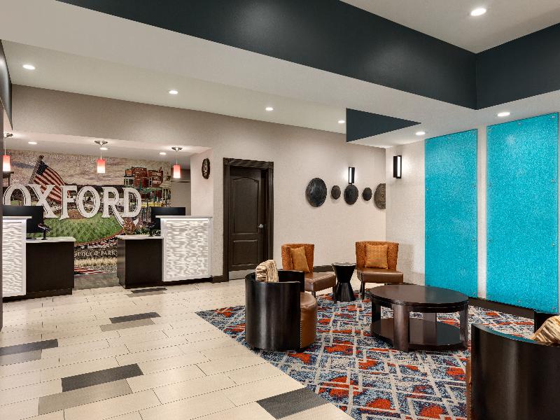 LaQuinta Inn & Suites  image