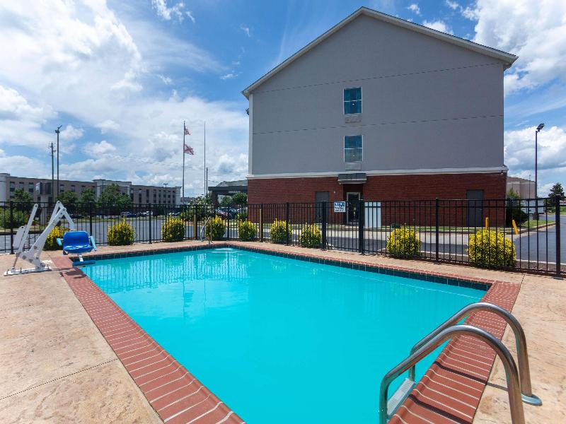 LaQuinta Inn & Suites 