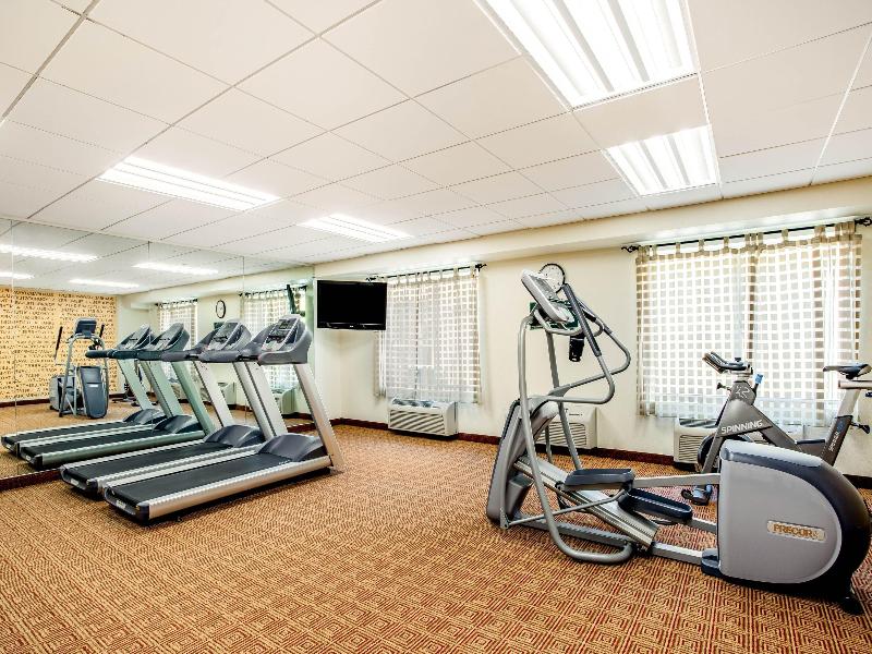 La Quinta Inn Suites By Wyndham Danbury image