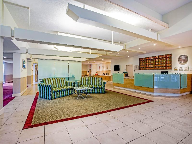 La Quinta Inn Suites By Wyndham Danbury image