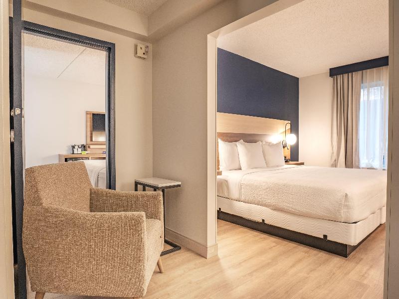 La Quinta Inn Suites By Wyndham Danbury image