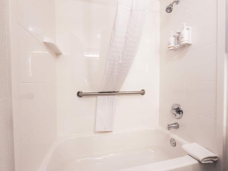 La Quinta Inn Suites By Wyndham Danbury image