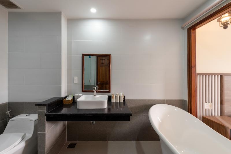 Elwood Premier Resort Phu Quoc image