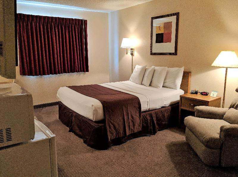 Americas Best Value Inn Torrington 4