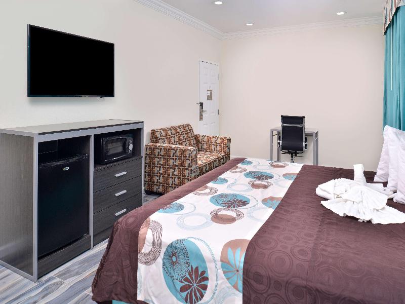 AmericasBestValueSuites Houston Highway 6 Westpark image