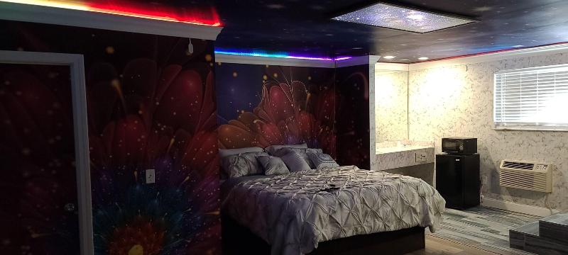 Americas Best Value Inn Providence North Scituate image