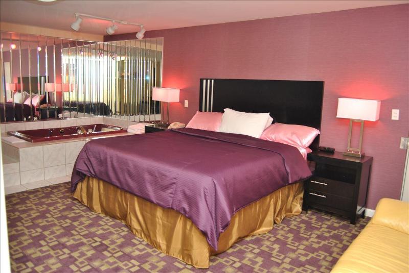 Americas Best Value Inn Providence North Scituate image