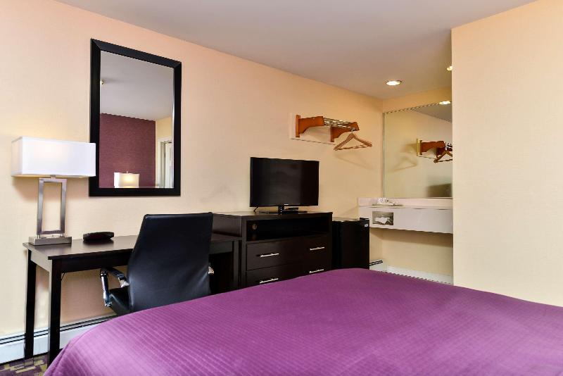 Americas Best Value Inn Providence North Scituate image