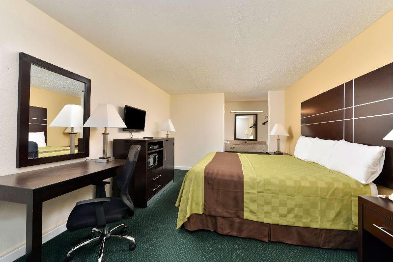 Americas Best Value Port Jefferson Long Island 4