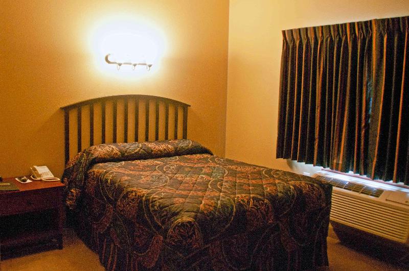 Americas Best Value Inn Big Lake photo 19