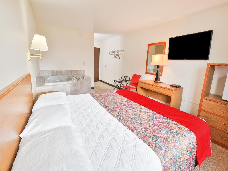 Americas Best Value Inn Pipestone image