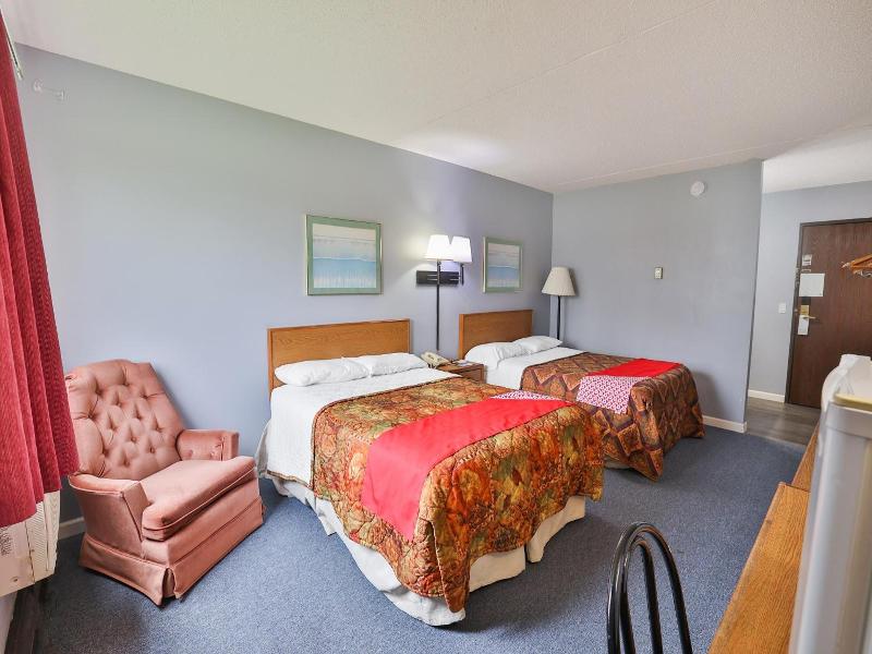 Americas Best Value Inn Pipestone image