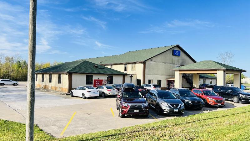 Americas Best Value Inn & Suites Pinckneyville image