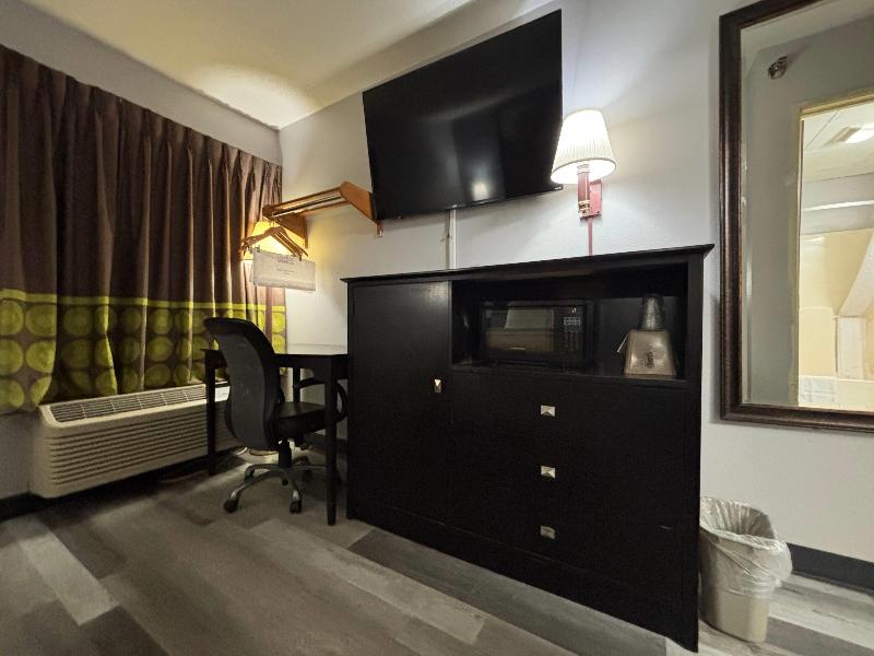 Room KING SIZE BED