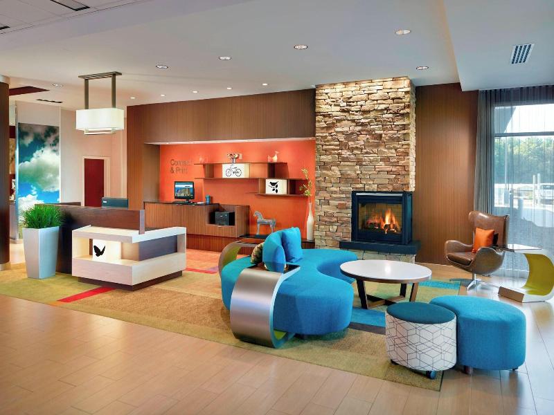 Fairfield Inn Suites Hendersonville Flat Rock image