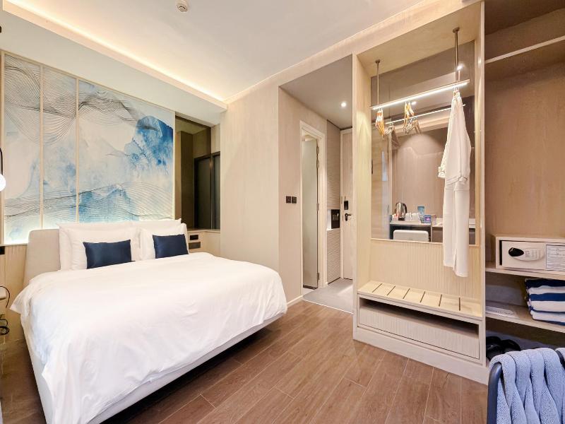 Bayphere Hotel Pattaya JC image
