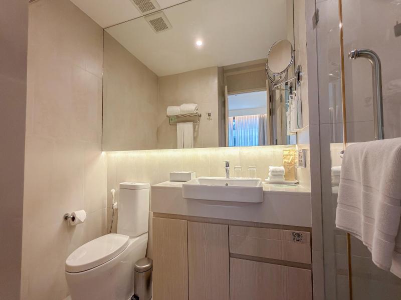 Bayphere Hotel Pattaya JC image