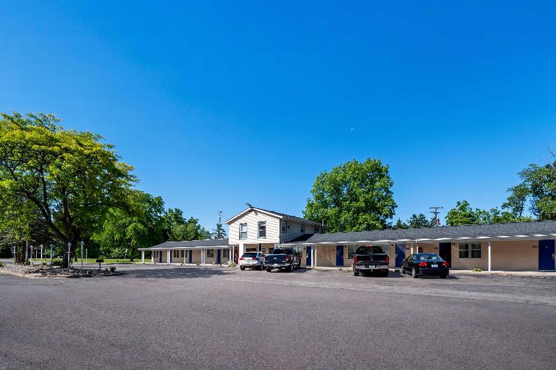 Americas Best Value Inn-Jonesville/Hillsdale image