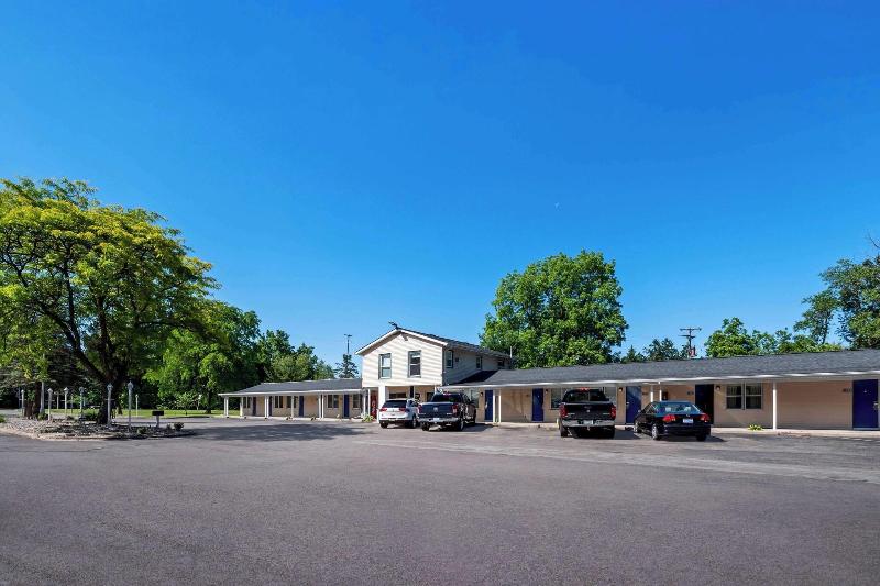 Americas Best Value Inn-Jonesville/Hillsdale image