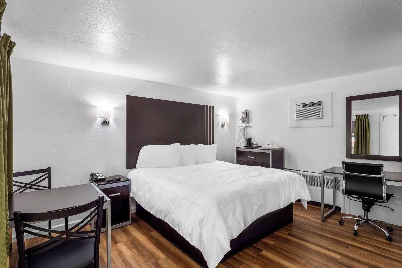 Americas Best Value Inn-Jonesville/Hillsdale image