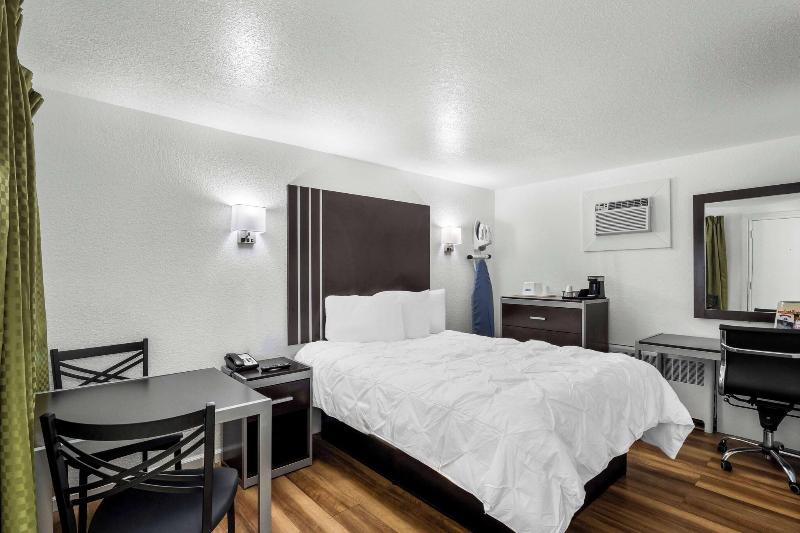 Americas Best Value Inn-Jonesville/Hillsdale image